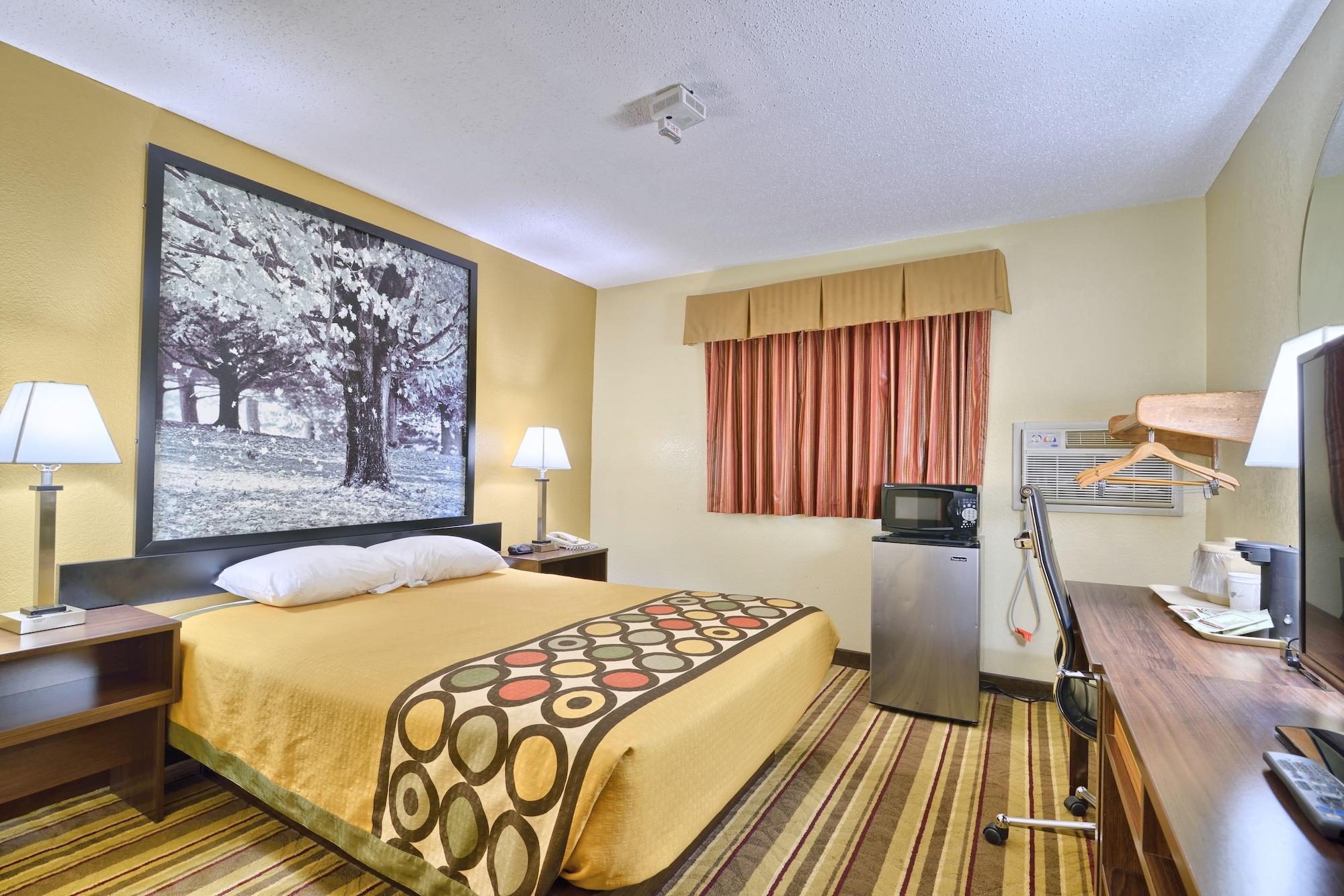 Отель Super 8 By Wyndham Latham - Albany Airport Экстерьер фото