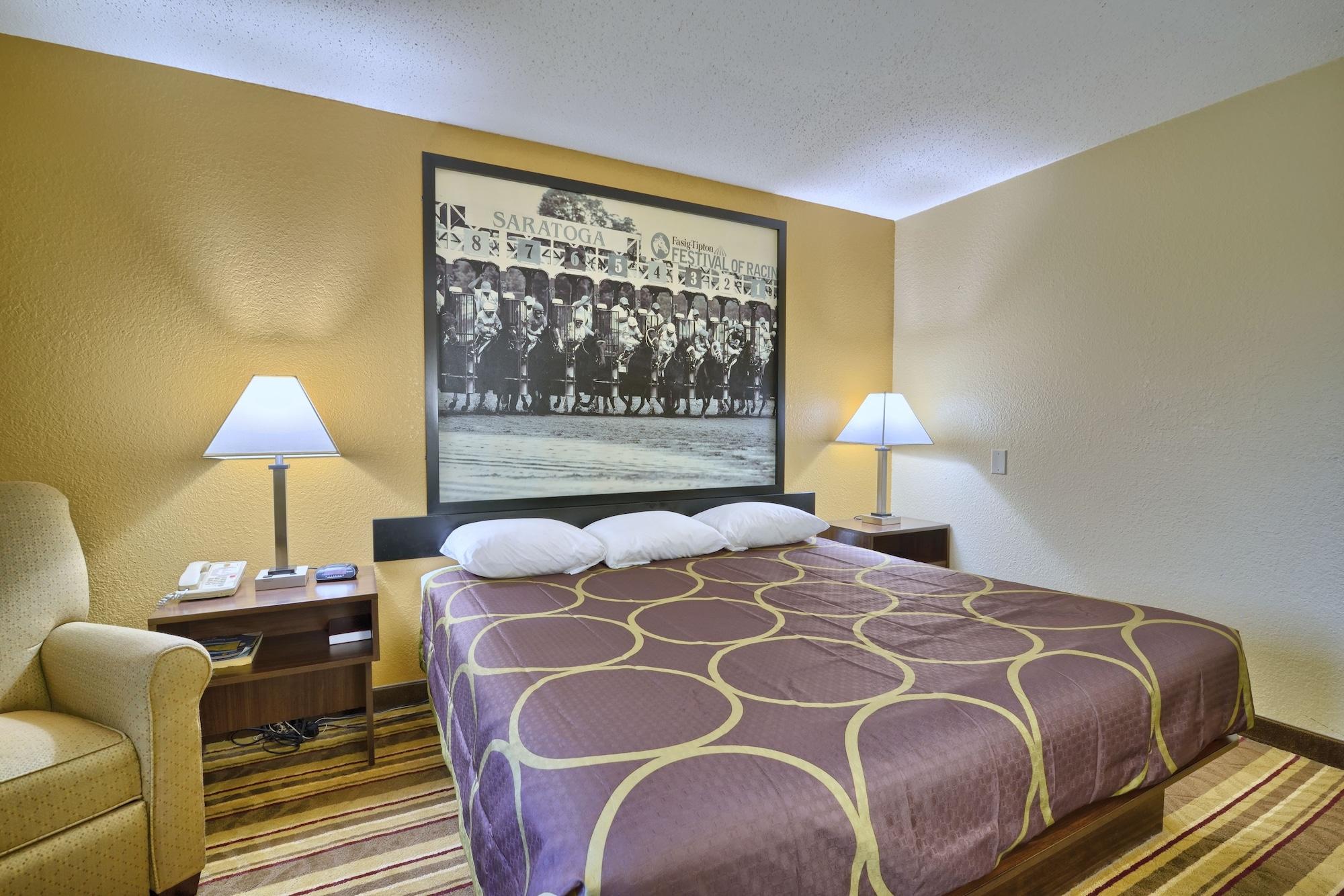 Отель Super 8 By Wyndham Latham - Albany Airport Экстерьер фото